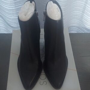 Sole Society Soft Leather and Sleek Black Ankle Booties Size 9